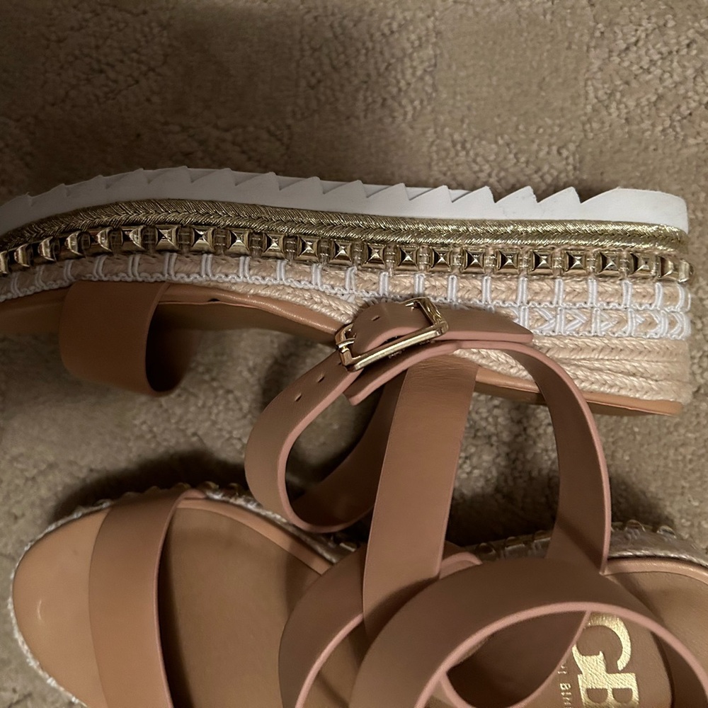 Women’s Gianni Bini Sandals size 7